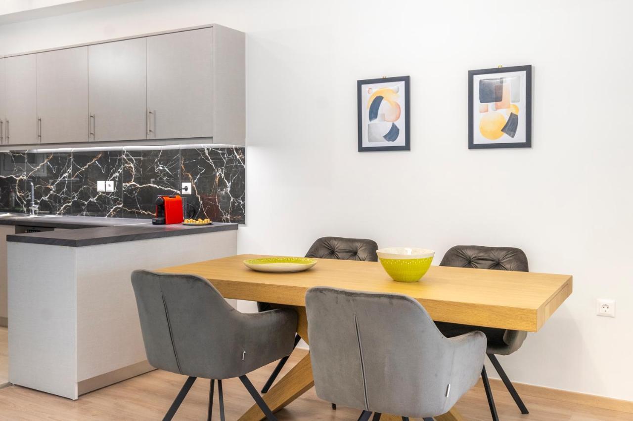 2 Bedroom Condo With Dream Balcony Афины Экстерьер фото